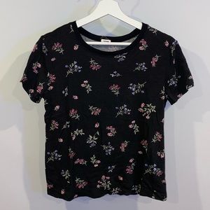garage black w/ floral print t-shirt size XS